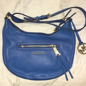 🌼MK leather crossbody💙